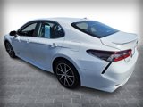 Used 2023 Toyota Camry SE image 4