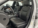 Used 2023 Chrysler 300 Touring L image 4