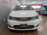 Used 2018 Chrysler Pacifica Touring-L image 3
