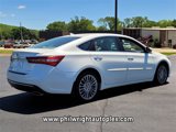 Used 2017 Toyota Avalon Limited image 4