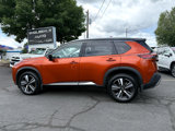 Used 2021 Nissan Rogue Platinum image 2