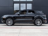 Certified 2025 Porsche Cayenne image 2
