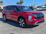 New 2025 Mitsubishi Outlander SE image 3