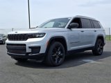 Used 2023 Jeep Grand Cherokee L Laredo image 3