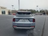 New 2025 Kia Sorento S image 4