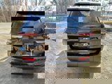 New 2025 Jeep Grand Cherokee L Laredo image 4
