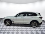 Used 2025 BMW X5 xDrive50e w/ Climate Comfort Package image 2
