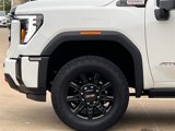 Used 2025 GMC Sierra 2500 AT4 w/ AT4 Premium Plus Package image 5