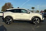 New 2025 Nissan Kicks SR image 3