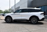 New 2025 Lincoln Nautilus Premier image 3