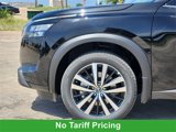 New 2025 Nissan Pathfinder Platinum image 6