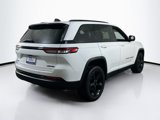 Used 2023 Jeep Grand Cherokee Limited w/ Black Appearance Package image 5