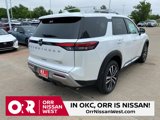 New 2025 Nissan Pathfinder Platinum image 5