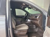 Used 2022 GMC Yukon SLT w/ SLT Luxury Package image 5