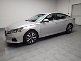 Used 2022 Nissan Altima 2.5 SV image 2