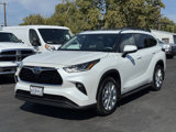 Used 2022 Toyota Highlander Limited image 3
