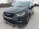 Used 2021 Chrysler Pacifica Touring-L image 2