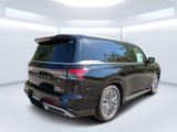 New 2025 INFINITI QX80 Luxe image 3