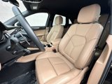Used 2025 Porsche Macan image 5