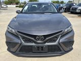 Used 2022 Toyota Camry SE image 2