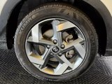 Used 2021 Hyundai Venue SEL w/ Cargo Package image 6