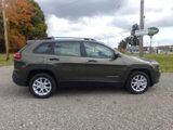 Used 2015 Jeep Cherokee Sport w/ Sport Appearance Group image 3