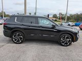 New 2025 Mitsubishi Outlander SEL image 3