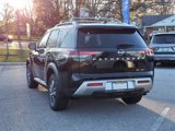New 2025 Nissan Pathfinder SL image 6
