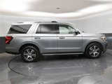 Used 2023 Ford Expedition Limited image 2