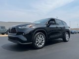 Certified 2025 Toyota Highlander Limited image 3