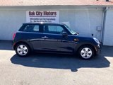 Used 2017 MINI Cooper 2-Door Hardtop image 4