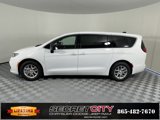 New 2025 Chrysler Pacifica Select image 4