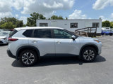Used 2023 Nissan Rogue SV image 4