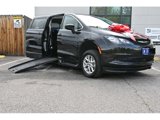 Used 2022 Chrysler Voyager LX image 2