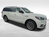 Used 2021 Lincoln Navigator L Reserve w/ Luxury Package image 3