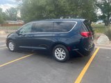 Used 2023 Chrysler Pacifica Touring-L image 5