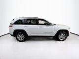 Used 2023 Jeep Grand Cherokee Limited image 4
