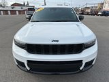 Used 2023 Jeep Grand Cherokee L Laredo image 2