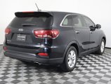 Used 2019 Kia Sorento LX image 4