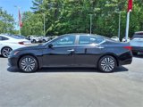 Used 2025 Nissan Altima 2.5 SV w/ SV Premium Package image 3