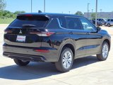 New 2025 Mitsubishi Outlander ES image 4