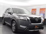 Used 2023 Nissan Pathfinder SL image 2