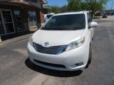 Used 2011 Toyota Sienna image 2