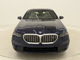 New 2026 BMW i5 eDrive40 w/ Premium Package image 3