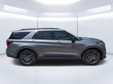 Used 2025 Ford Explorer ST-Line w/ Premium Package image 2