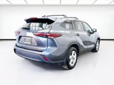 Used 2024 Toyota Highlander LE image 4