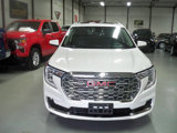 Used 2023 GMC Terrain Denali image 2