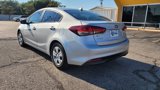 Used 2017 Kia Forte LX image 3