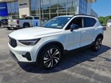 Certified 2025 Volvo XC40 B5 Plus image 3