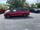 New 2026 Chrysler Pacifica Select image 2